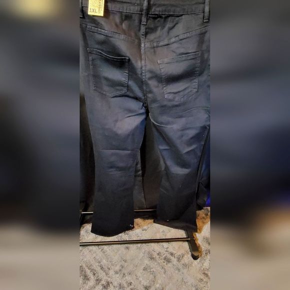 Black Ripped Jeans - Picture 4 of 4